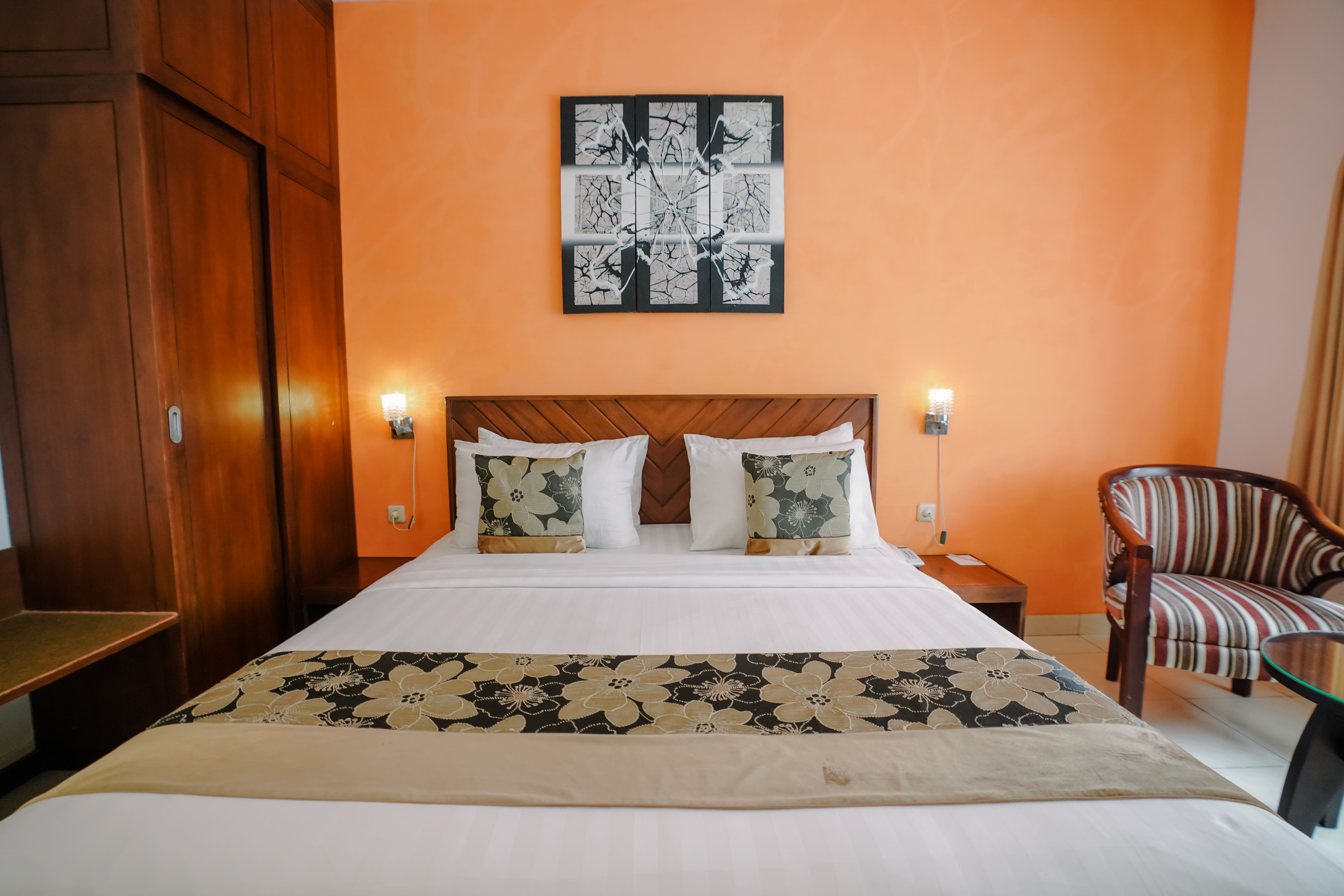 A Refined Stay Rooted in Local Character